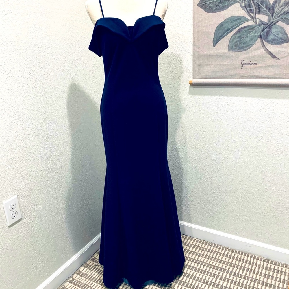 Gorgeous Women’s Wedding Party Gown
